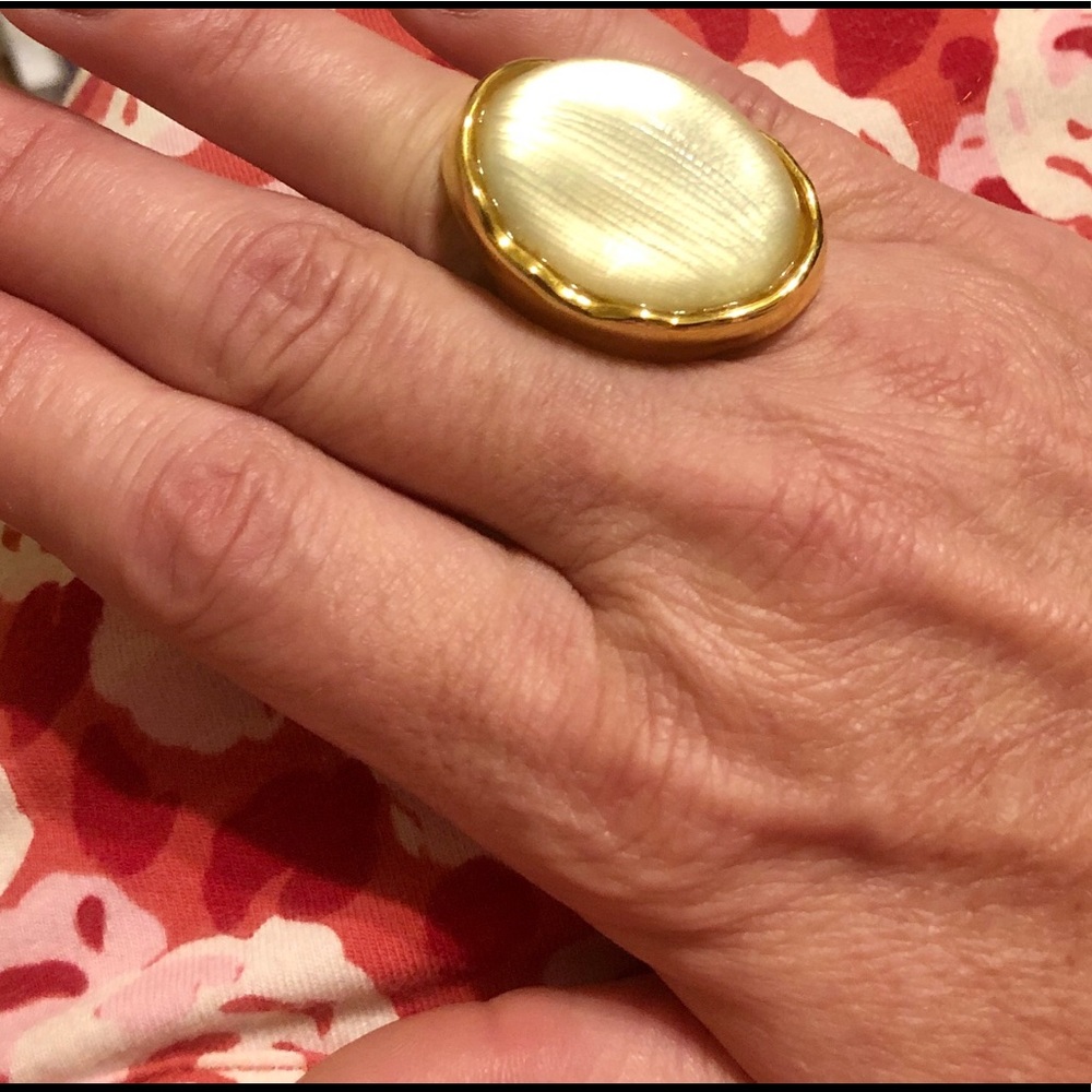 Alexis Bittar Gold and Cream Ring - Picture 5 of 5